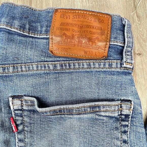 Levi's Premium 502 Taper Fit Men's Straight Leg Jeans 30 x 32 - Picture 3 of 13